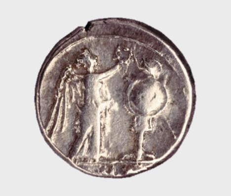 Αργυρός βικτωριάτος (victoriatus) Ρωμαϊκής Δημοκρατίας, περ. 211-205 π.Χ. Νομισματικό Μουσείο, Αθήνα.